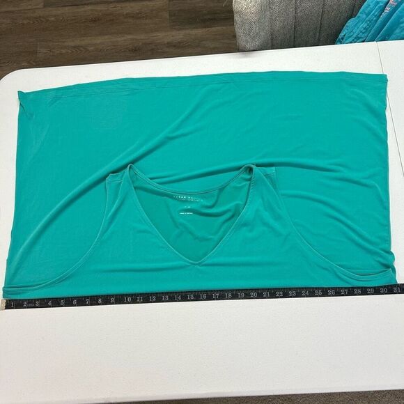 Susan Graver Liquid Knit Green V-Neck Tank Top Plus Size 5X Stretch Sleeveless - Picture 6 of 8